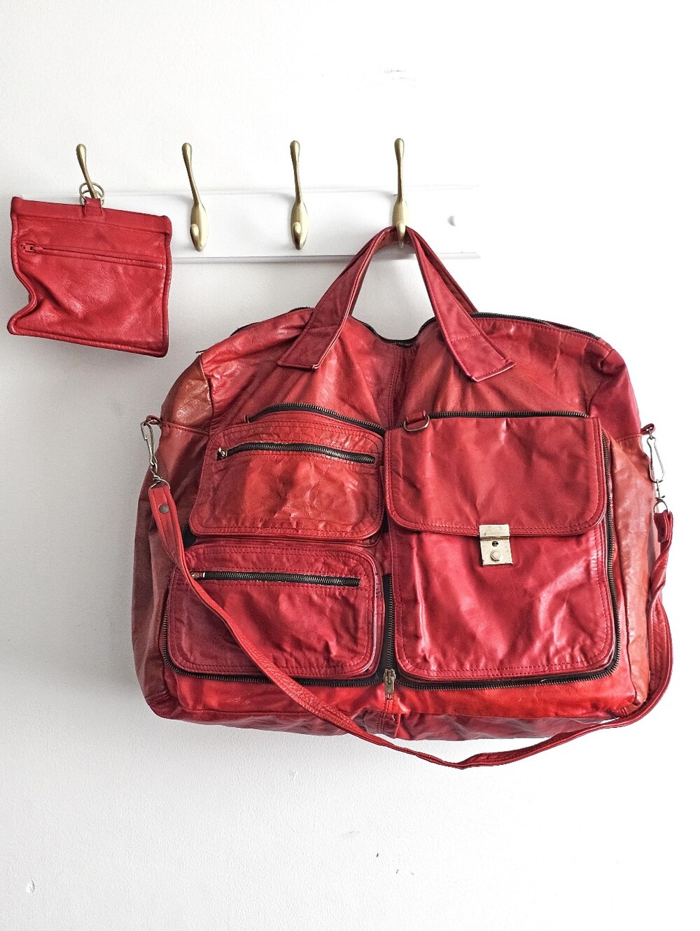 Vintage 70s 80s M.R. Canoa Ind Argentina Red Leather Multi Pocket Weekender Bag